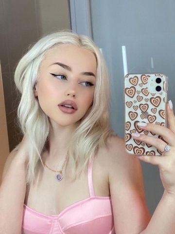 Дарья Огненная Блондинка