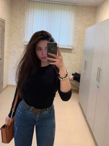 Карина Вип Брюнетка